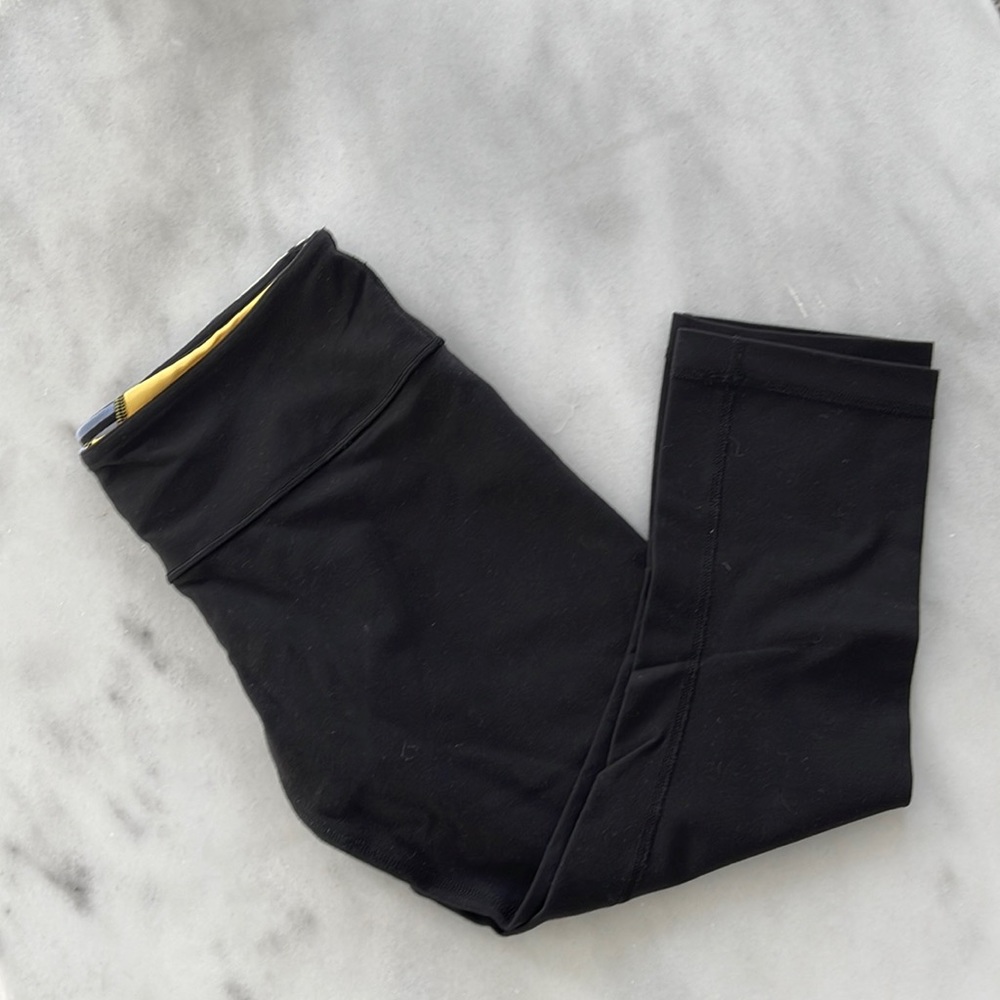 LULULEMON | 3/4 Leggings